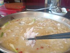 -老来福·非遗酸汤兔(凯旋路店)
