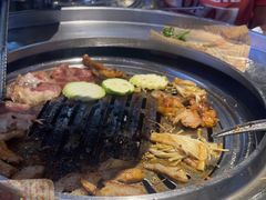-哈哈碳都·牛肋条无限自助烤肉(台江万达店)