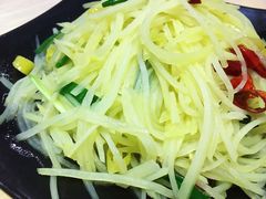 酸辣土豆丝-怪怪龙虾·澳洲蓝龙王·深夜食堂(惊驾路店)