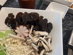-一席地·本地鸡窝·杭帮鸡火锅(萧山银隆百货店)