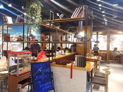 大堂-万兴佳烤肉·长白山老味道(东岸里店)