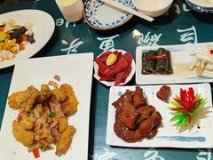 -南京金牛湖巨碗鱼头
