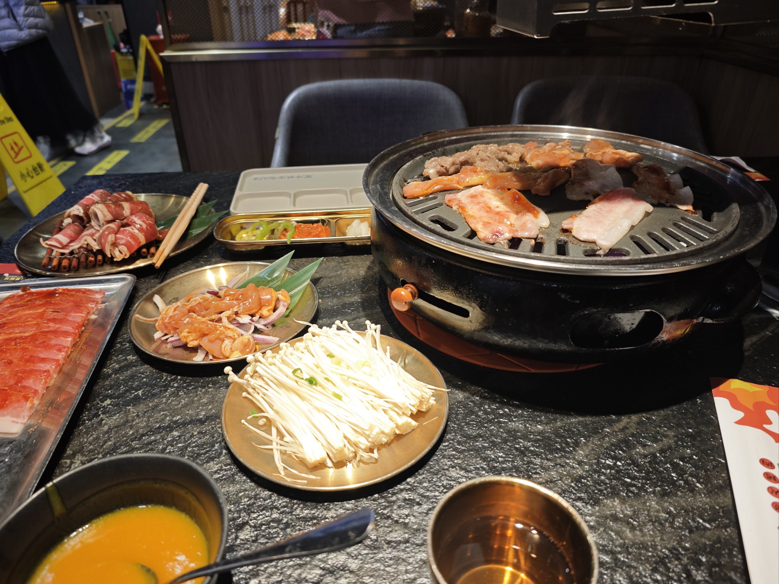 天津武清万达四楼黑牛武士炭火烤肉 味道很