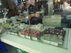 面包甜点陈列柜-江南春(中山中路店)