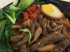 鸡腿肉滑牛煲仔饭-同济大学-北苑食堂