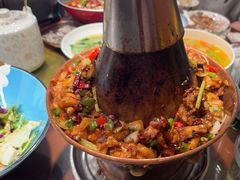 -川流不息·地道川菜·小龙虾(松东路店)