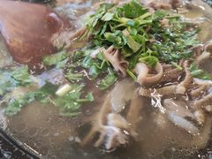 -谢老五跷脚牛肉·非遗传承店