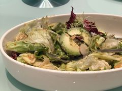 蟹肉牛油果蔬菜沙拉-许仙楼餐厅