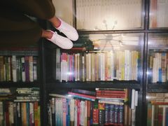 -钟书阁(松江泰晤士小镇店)