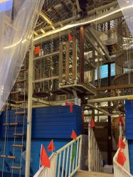 -PIPIKINGDOM皮皮王国欢乐号(欢乐海岸购物中心店)