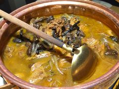 小鸡炖蘑菇-关东小磨东北菜(上海长风大悦城店)