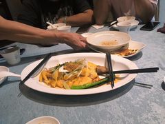 私房电饭煲焗鸡-晓粤·惹味粤菜(凯德乐峰广场店)