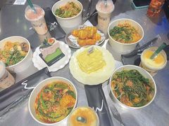 -W COLLECTIVE  DESSERT SHOP