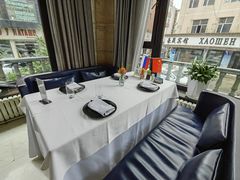 -马克西姆俄罗斯餐厅(通亚街店)