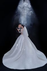 -都市丽人婚纱摄影
