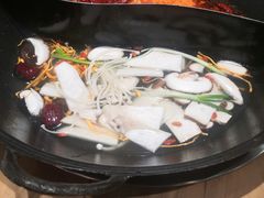 -虾领航小龙虾·吉林烧烤(柳州路店)