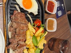 -港丽餐厅(正大店)