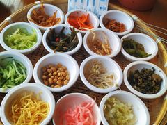 -包整·丝娃娃(一览甲秀楼风景店)