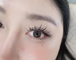 -睫乐园•睫公馆•美睫美甲沙龙