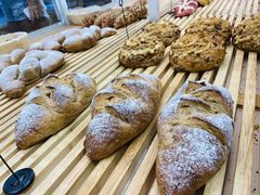 -焙丽拾光(麦凯乐直营店)