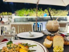 -Mark&Mars Restaurant