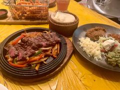 -Pistolera Mexican Cantina女枪手墨西哥餐厅(碧云路店)