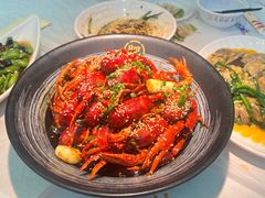 -肥肥虾庄·金牌油焖大虾(沙湖店)