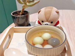 全家福湯圓-杏甜品(尖沙咀加拿分道店)
