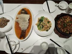 -梅利汴京烤鸭•开封豫菜地标店(东大街店)