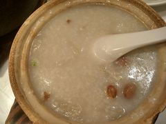 -新大咀港式茶餐厅(宝山万达店)