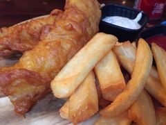 -Hooley's活利仕西餐厅(珠江新城店)
