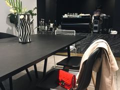 -UNI UNI(环亚凯瑟琳店)