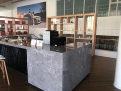 -广州粤之宝宝马4S店(雅瑶店)