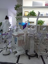 点击看大图 -痘瑞仕·专业祛痘国际连锁