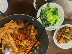 -富正毅三下锅(体育馆店)