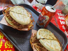 肉夹馍-老陈婆手工面庄