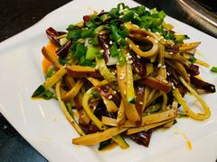 -老来福·非遗酸汤兔(凯旋路店)