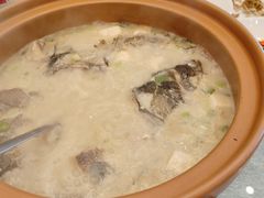 -侬佳蒸菜馆(听潮店)
