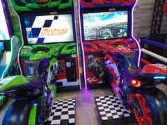 -世代星球·保龄球·镭战真人CS·团建(杨浦店)