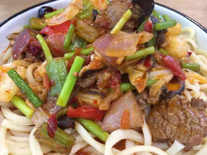 小疆南 清真(高新万达店)-"路过看到大盘鸡拌饭套餐77酸奶19元套餐