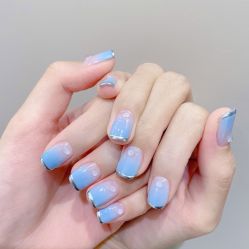 -花岐款式专研健康美甲沙龙