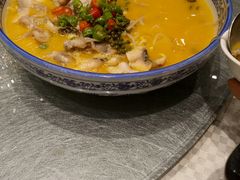 酸汤鱼片美人蛙-望乡楼上海菜(日月光店)