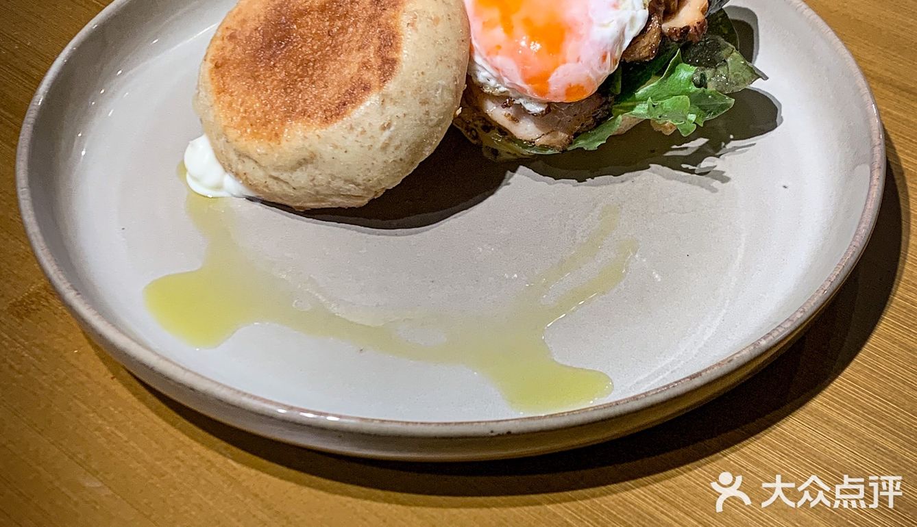 #尖沙咀美食｜ 新開cafe！Shopping 後稍息 