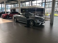 -杭州中升之星奔驰4S店(滨江店)