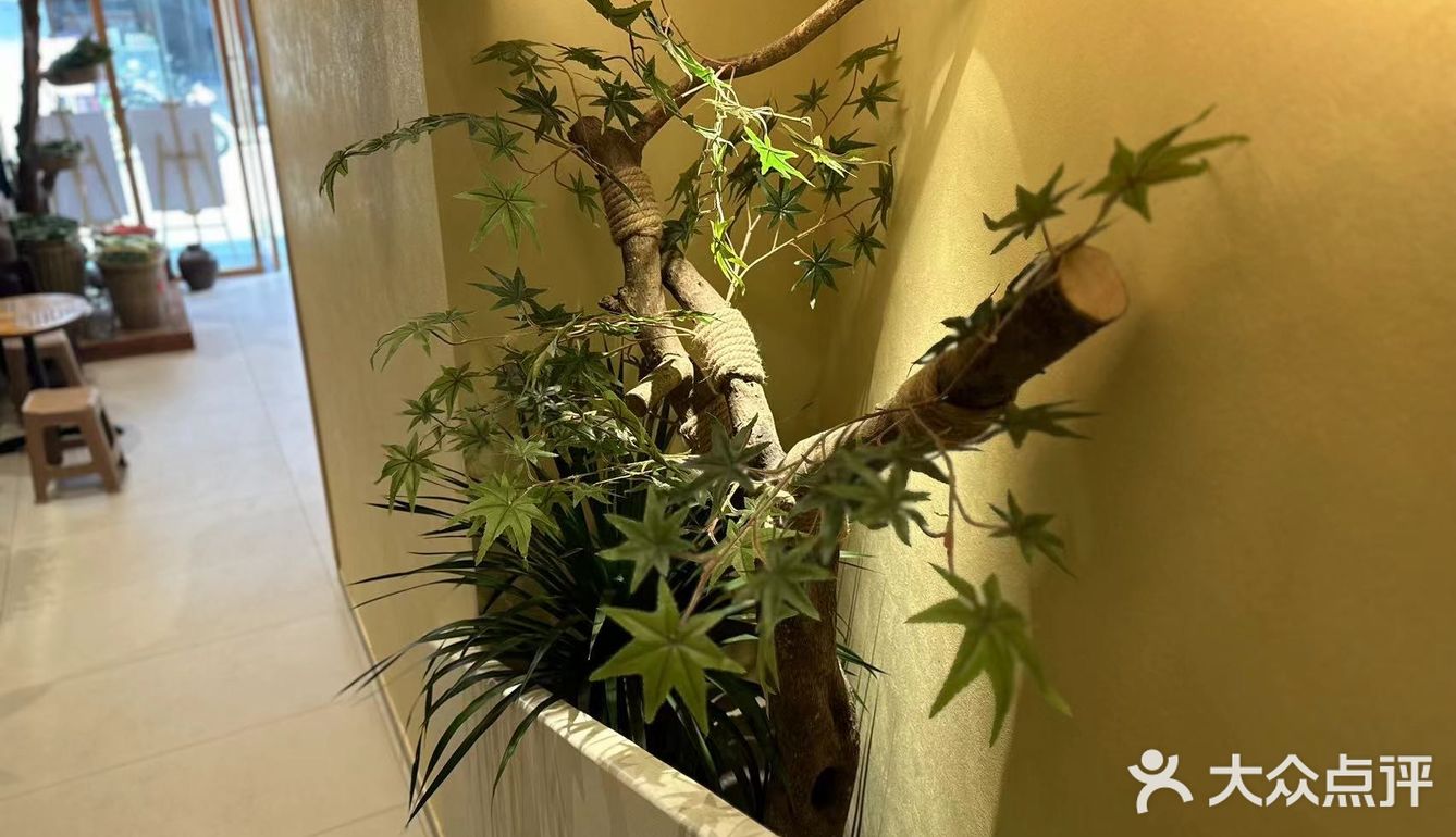 这个菜真的是很景德镇了，每一口都辣香入骨