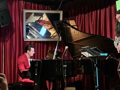 -东岸Cafe 爵士俱乐部