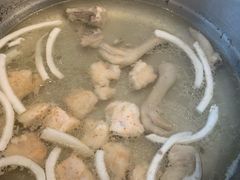 腊味煲仔饭-椰子营·椰子鸡火锅(万象里店)