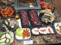 -牛里牛气· 榴莲海鲜鲜牛肉自助火锅·烤肉(横岗店)