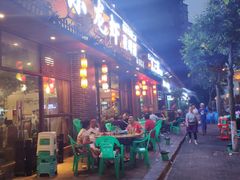 门面-巴人汇三篇小龙虾江湖菜(李家沱店)