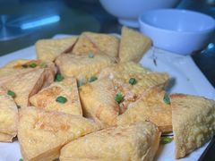 -银峰农庄·特色烧鸡·鲜无花果浸鸡